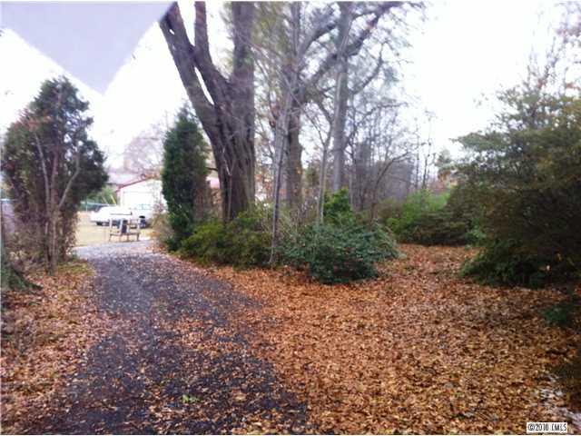 2425 South Point Road Belmont, NC 28012 - Photo 4 of 9 Gallery Image 4