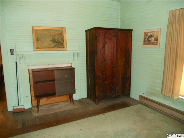 2425 South Point Road Belmont, NC 28012 - Photo 6 of 9 Gallery Image 6