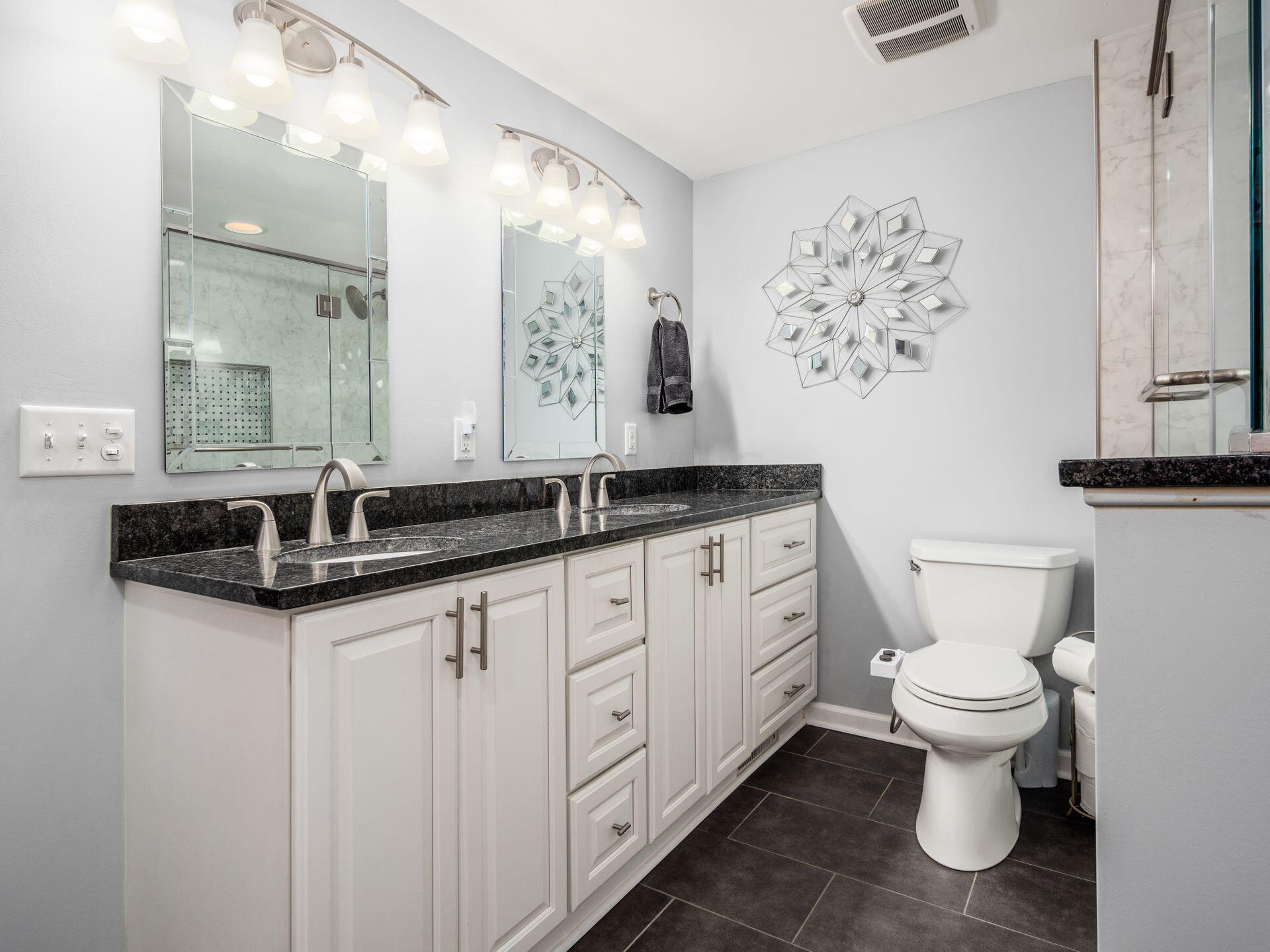 8087 Simfield Road Dublin, OH 43016 - Photo 22 of 39 Primary Bath