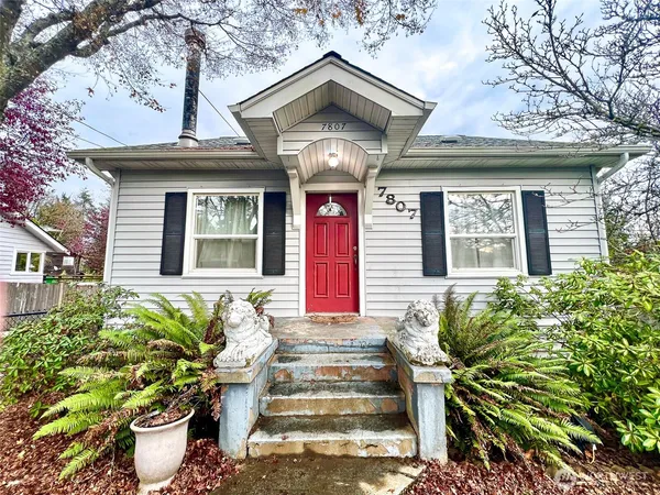 $1,048,000 | 7807 Grant Drive, Everett, WA 98203