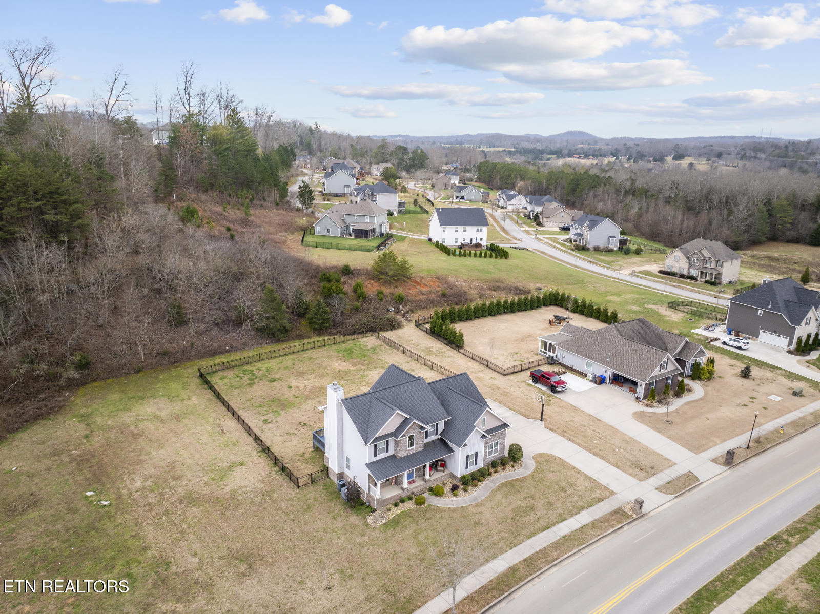 485 Broadberry Avenue Oak Ridge, TN 37830 - Photo 9 of 60 DJI_20251210102936_0464_D