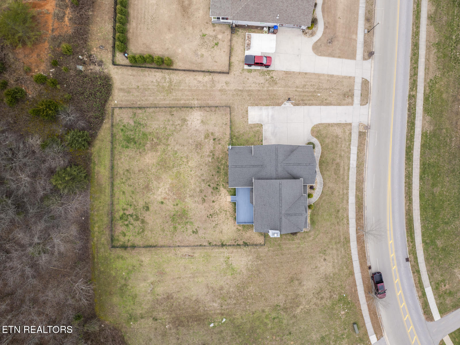 485 Broadberry Avenue Oak Ridge, TN 37830 - Photo 10 of 60 DJI_20251210102956_0465_D