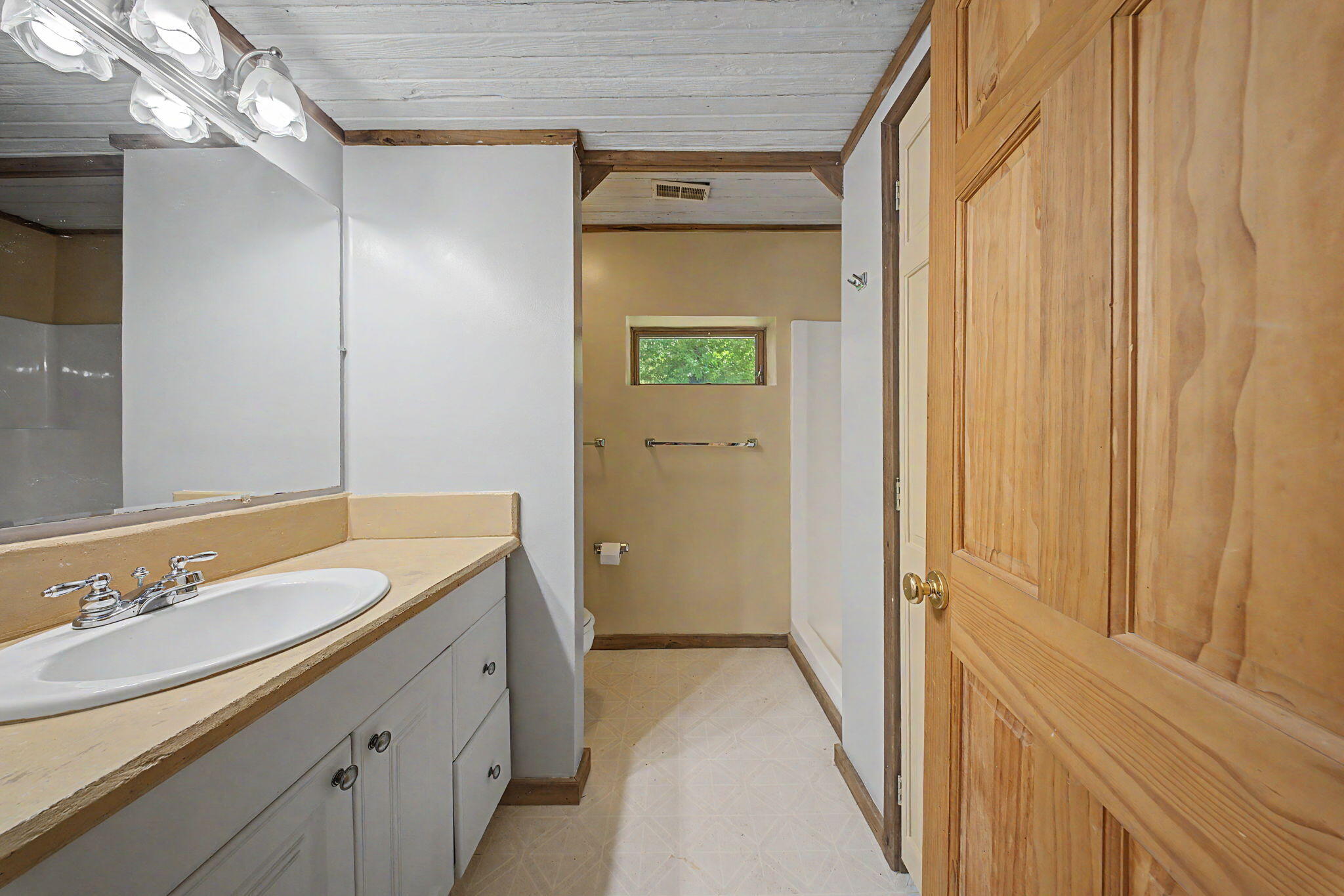 9766 Sullivan Road Union, KY 41091 - Photo 36 of 50 Full bath in basement.