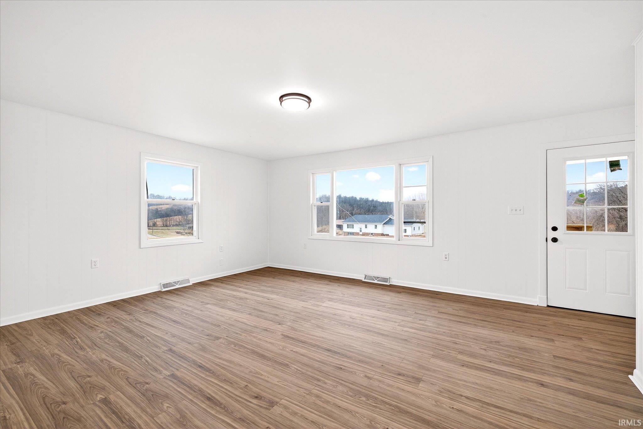 7744 Highway 43 Spencer, IN 47460 - Photo 32 of 36