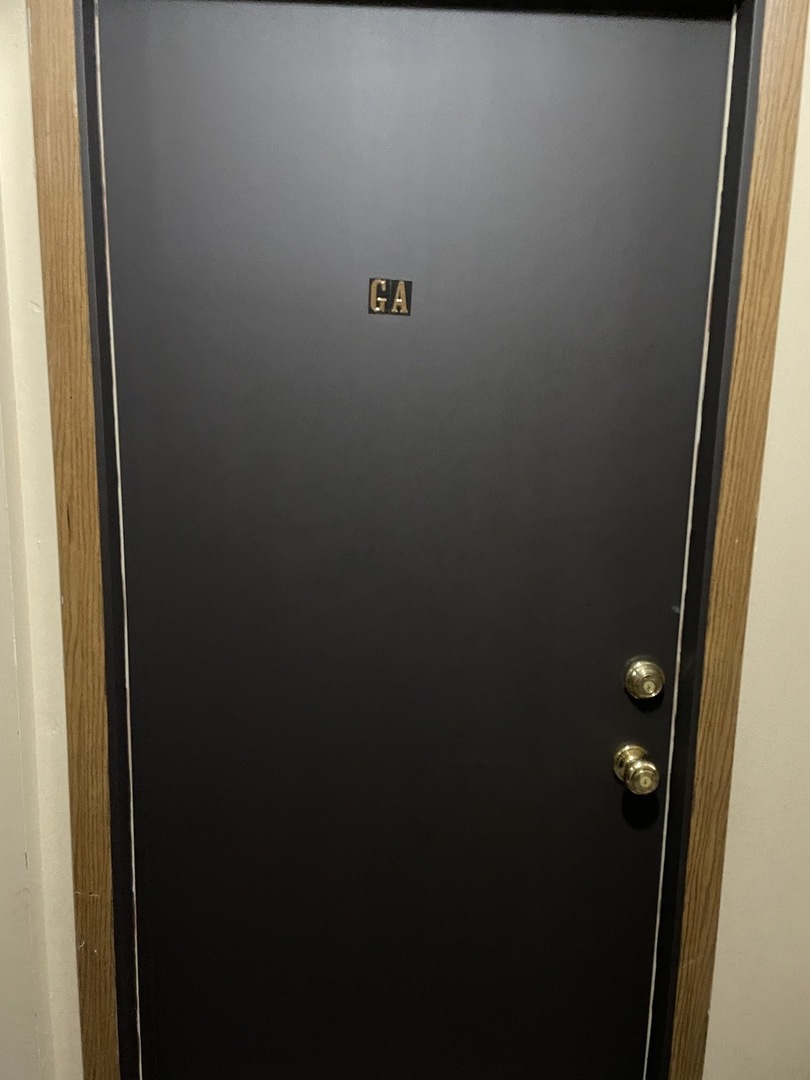 976 North Rohlwing Road, Unit GA Addison, IL 60101 - Photo 2 of 20 a close up view of shower