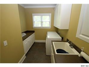 6735 Fox Ridge Circle Davidson, NC 28036 - Photo 12 of 16 Gallery Image 12