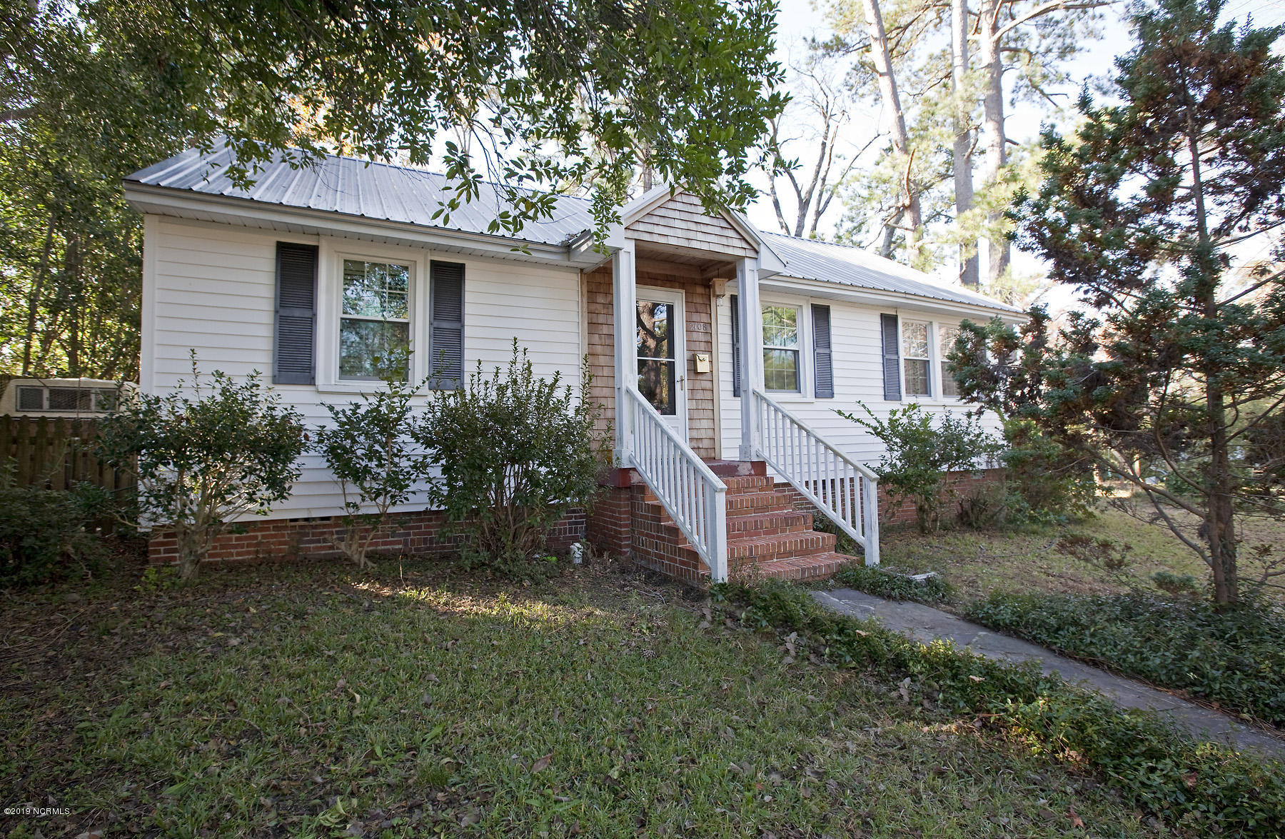 2108 Klein Road Wilmington, NC 28405 - Photo 13 of 30 klein 2108 1f diana_0705
