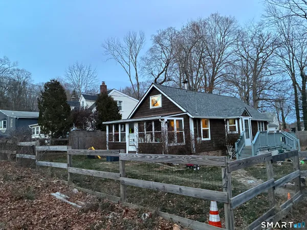 $289,900 | 14 Mattabeseck Road, Middlefield, CT 06455