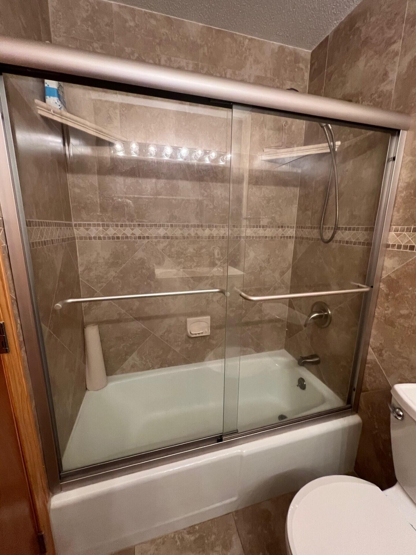 219 Deluna Road Southwest Fort Walton Beach, FL 32548 - Photo 19 of 51 floor to ceiling tile
