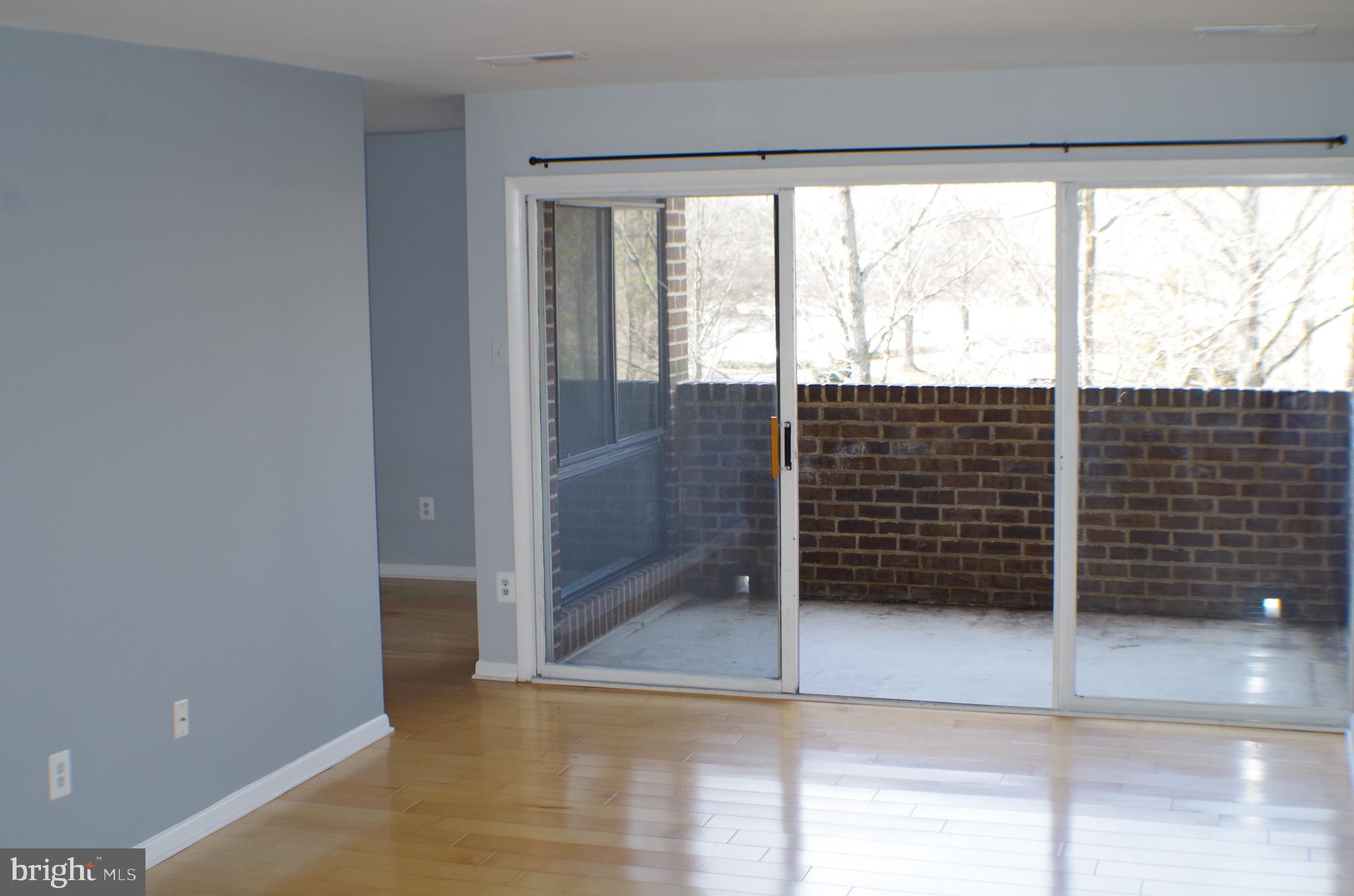 11208 Chestnut Grove Square, Unit 310 Reston, VA 20190 - Photo 2 of 20