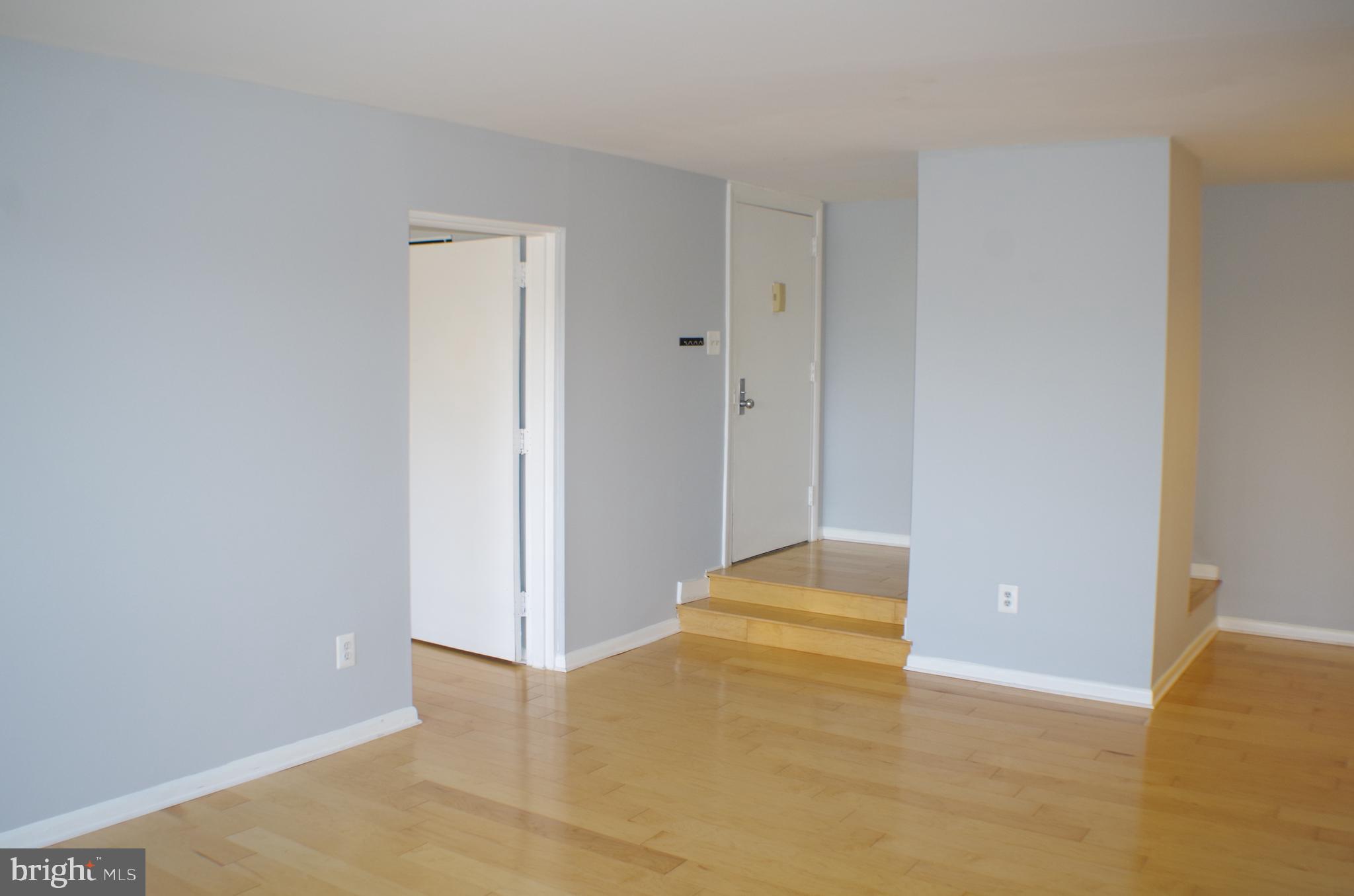 11208 Chestnut Grove Square, Unit 310 Reston, VA 20190 - Photo 5 of 20