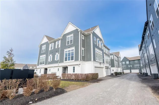 $2,950 | 3107 Weavers Alley, Bridgeville, PA 15017