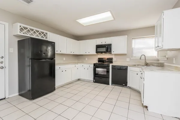 $2,040 | 16821 Kettle Creek Drive, Spring, TX 77379