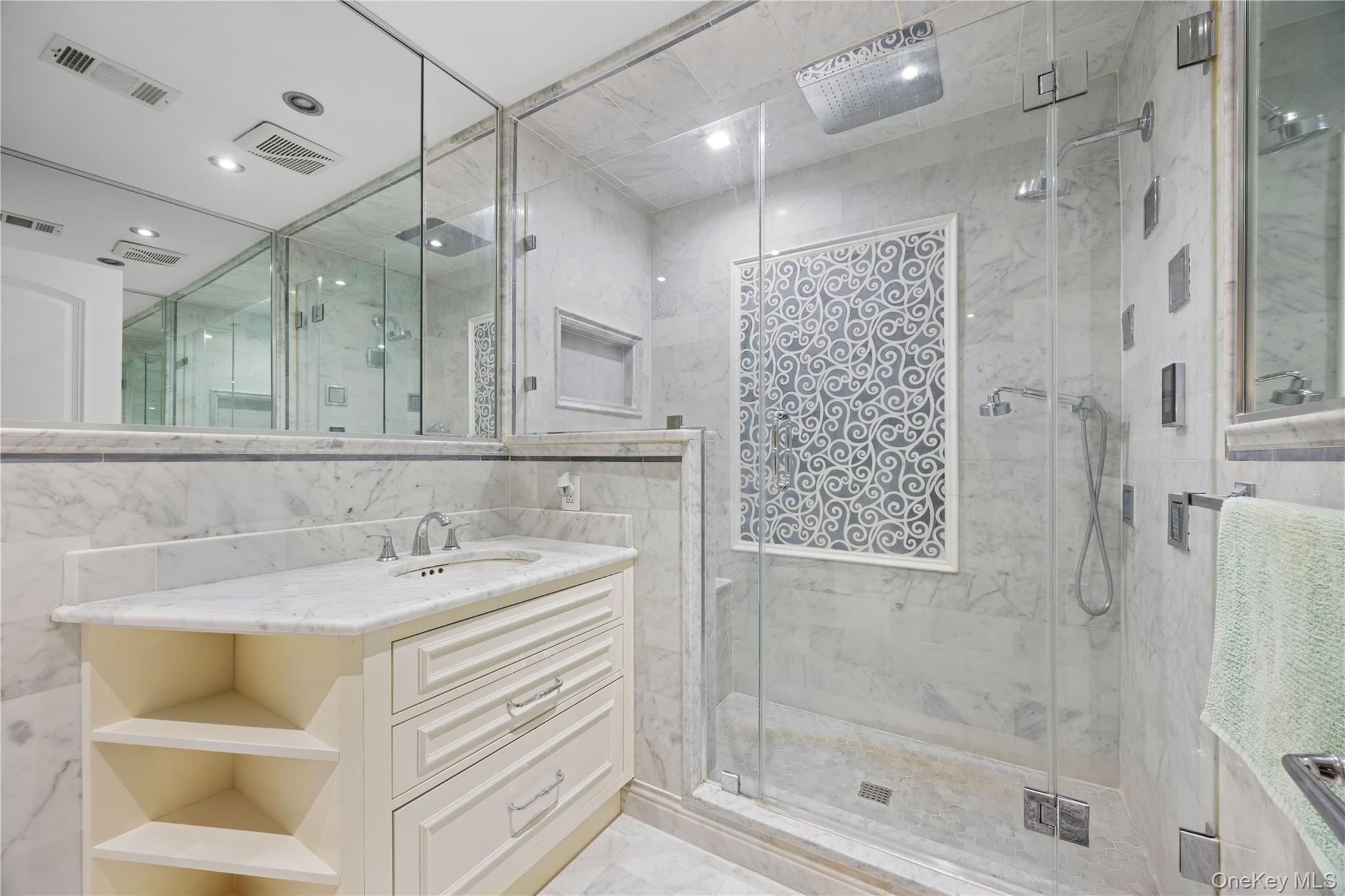 229 Ditmars Street Bronx, NY 10464 - Photo 14 of 22