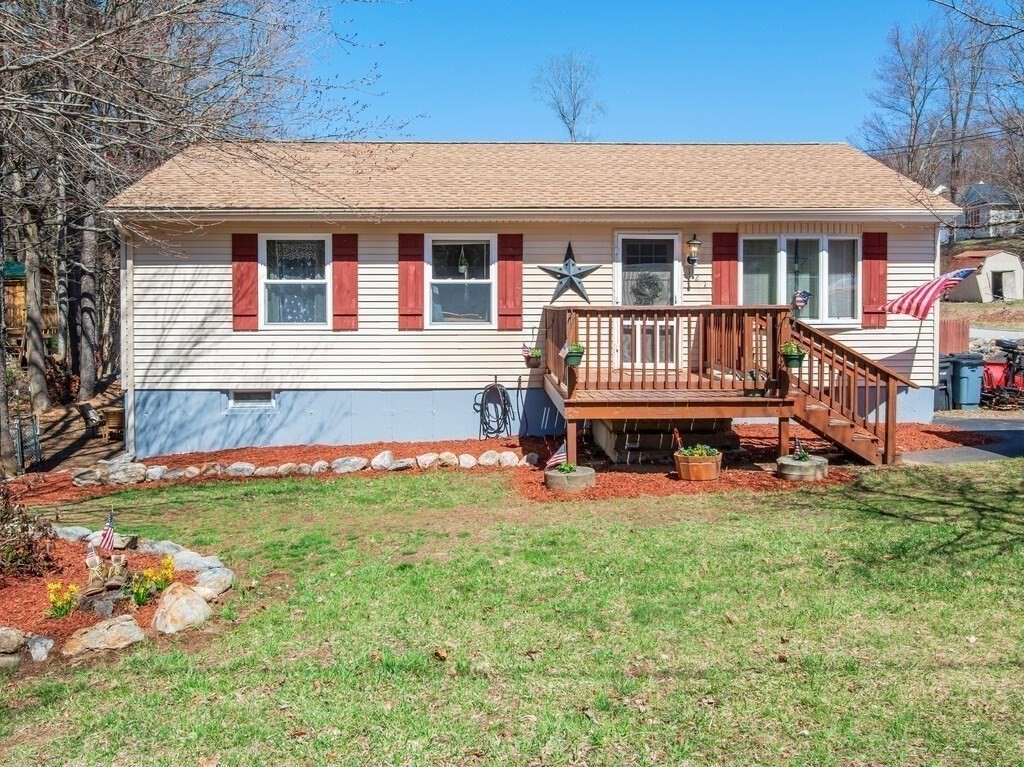 127 Dennison Cross Road Southbridge, MA 01550 - Photo 1 of 35 Gallery Image 1
