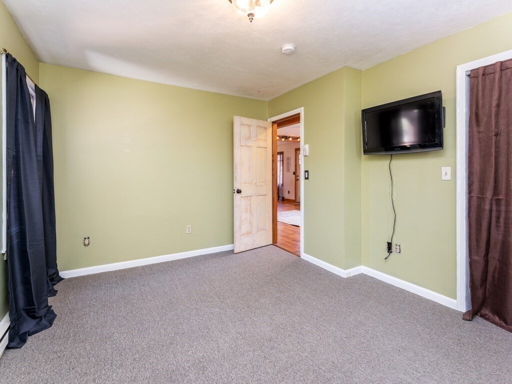 127 Dennison Cross Road Southbridge, MA 01550 - Photo 17 of 35 Gallery Image 17