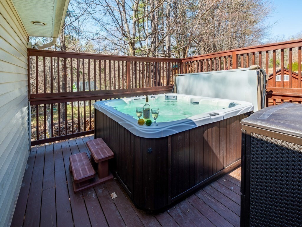 127 Dennison Cross Road Southbridge, MA 01550 - Photo 3 of 35 Gallery Image 3
