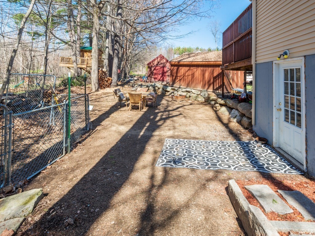 127 Dennison Cross Road Southbridge, MA 01550 - Photo 33 of 35 Gallery Image 33