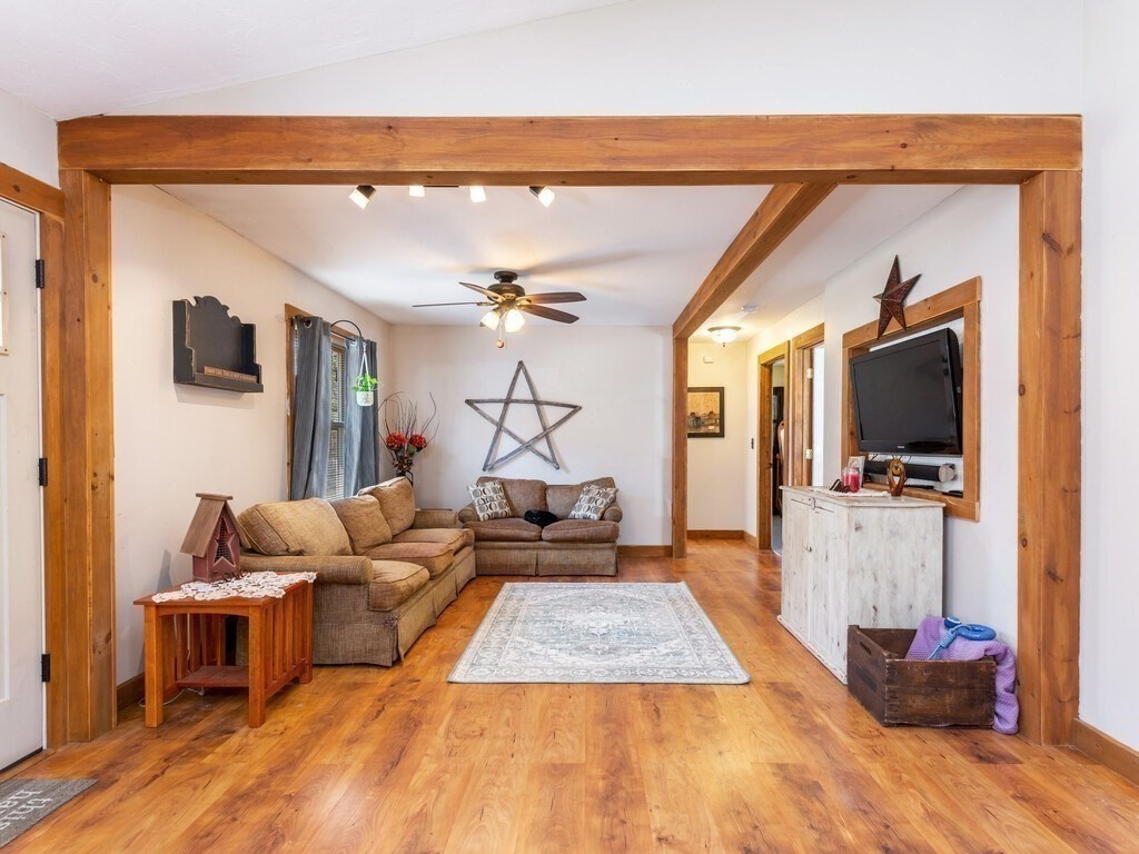 127 Dennison Cross Road Southbridge, MA 01550 - Photo 6 of 35 Gallery Image 6