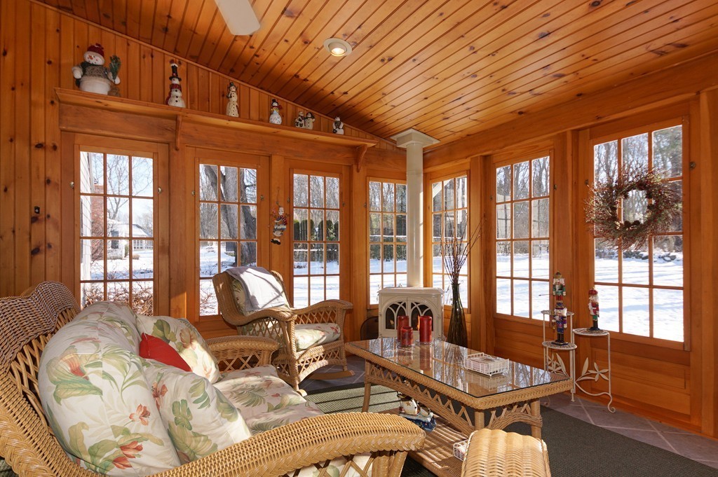9 Longview Road Chelmsford, MA 01824 - Photo 13 of 28 Gallery Image 13