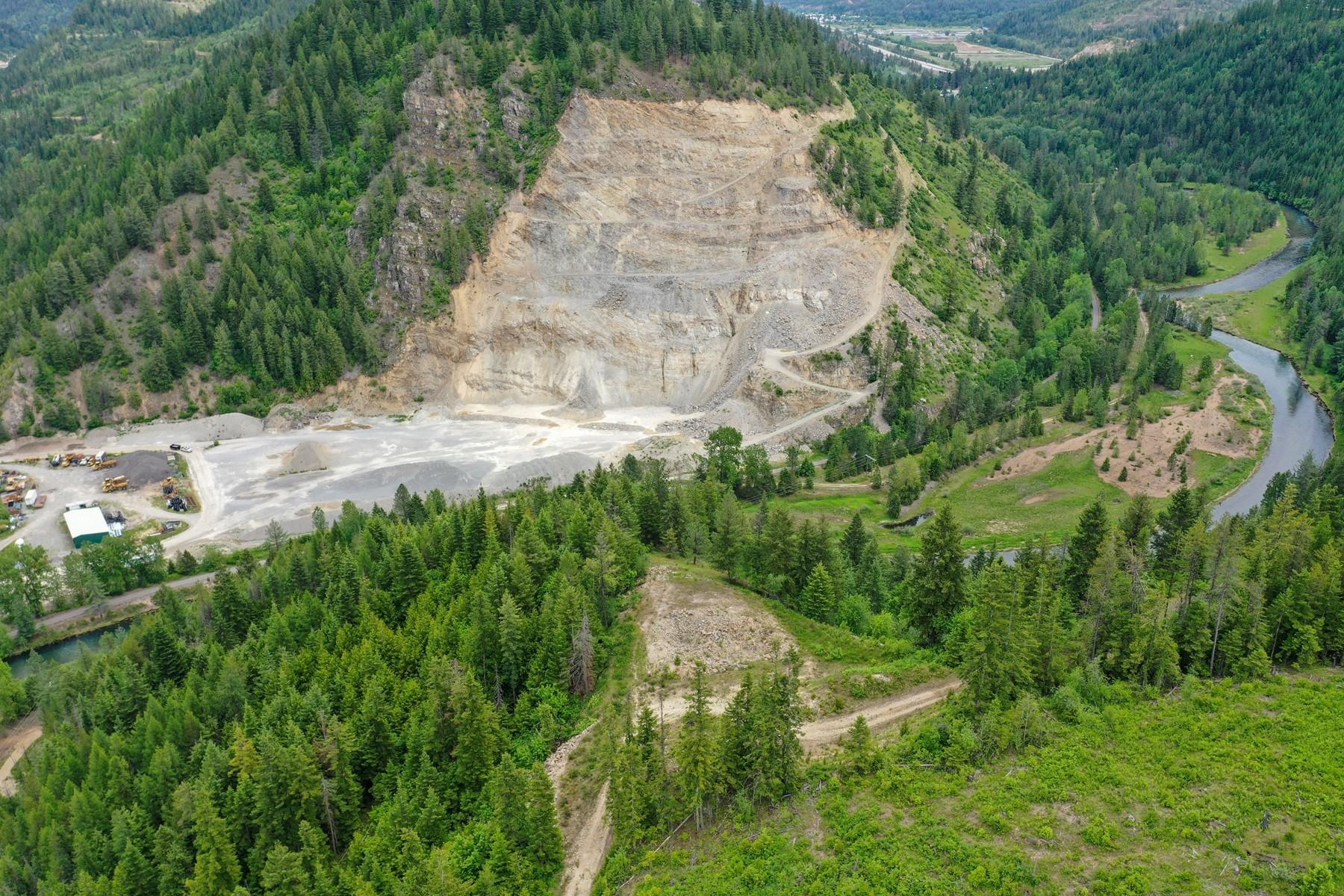 Nka Nka Coeur D'alene River Road Kingston, ID 83839 - Photo 20 of 30 Neighbor View