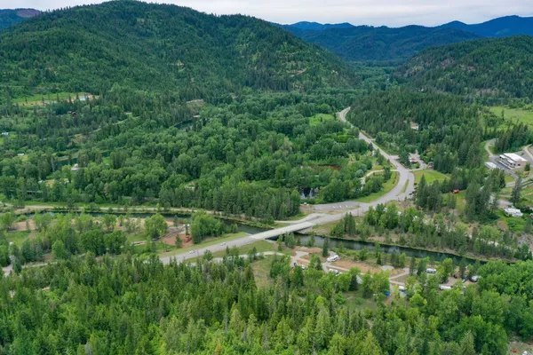 $739,000 | Nka Nka Coeur D'alene River Road, Kingston, ID 83839