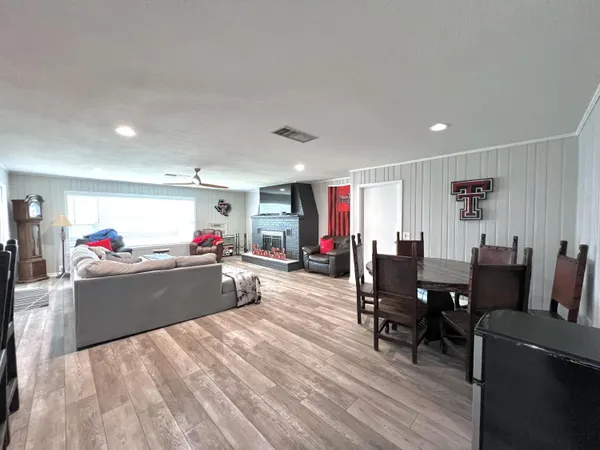$2,500 | 3301 39th Street, Lubbock, TX 79413