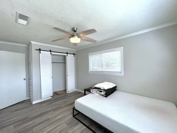 $2,500 | 3301 39th Street, Lubbock, TX 79413
