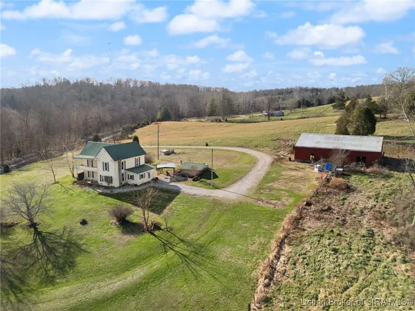 $275,000 | 4804 East Tunnel Road, Marengo, IN 47140