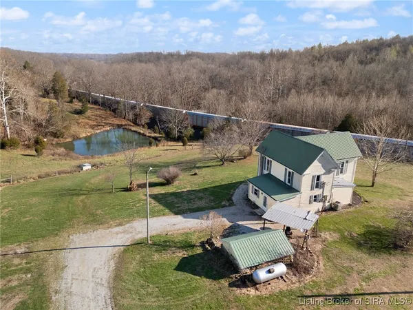$275,000 | 4804 East Tunnel Road, Marengo, IN 47140