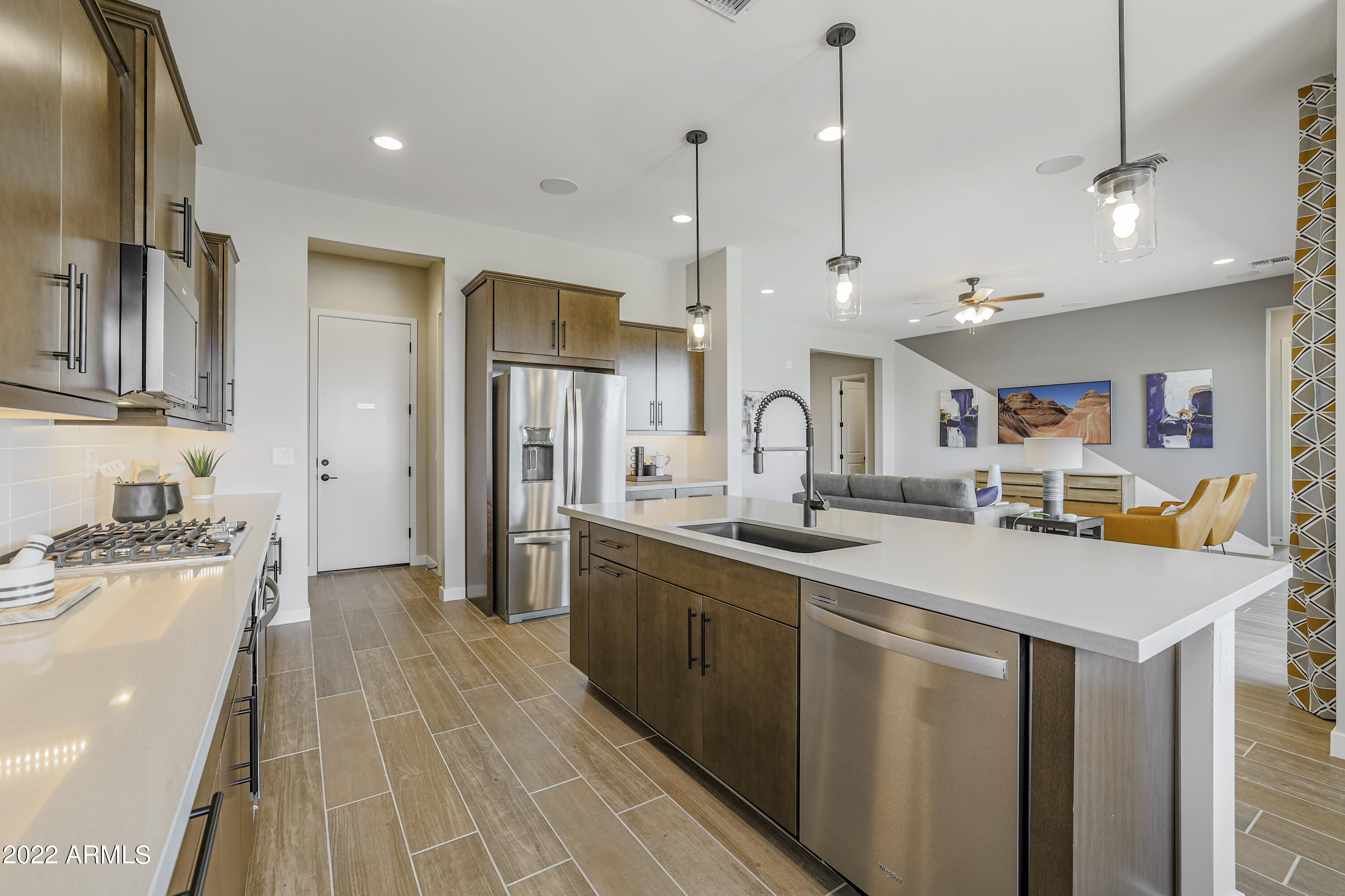 23021 East Maya Road Queen Creek, AZ 85142 - Photo 6 of 22 MATPHX_MEG_Calrosa_Kitchen3