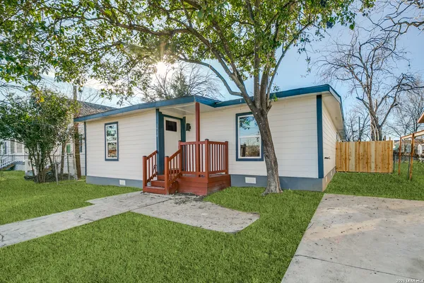$2,000 | 1414 Burleson, San Antonio, TX 78202