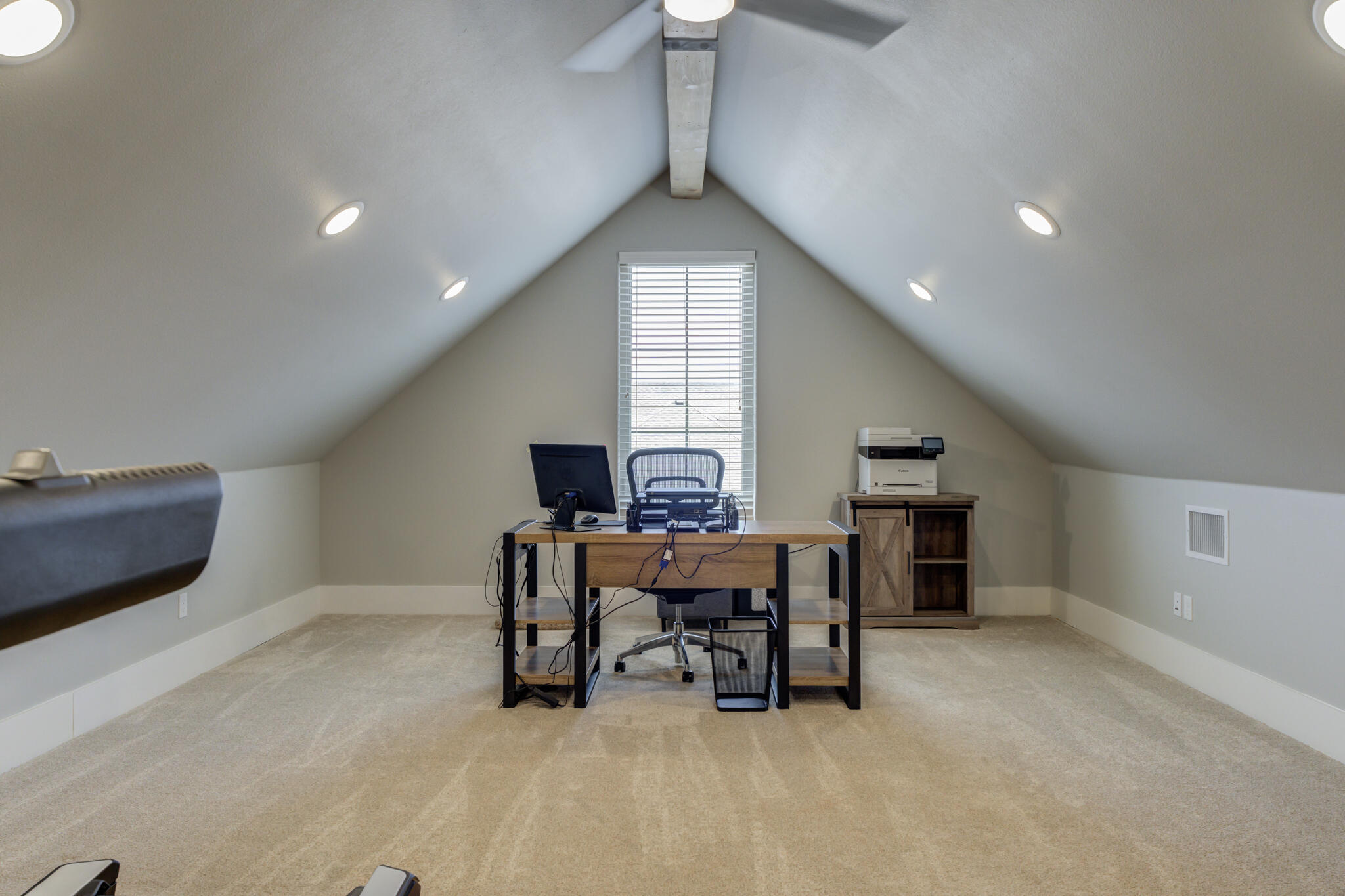 3918 137th Street Lubbock, TX 79423 - Photo 57 of 64 3918-137th-St_Lubbock-TX_61_Upstairs-Bon