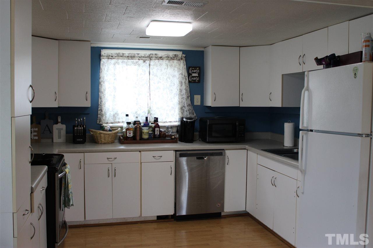 412 Hall Road Robbins, NC 27325 - Photo 19 of 30