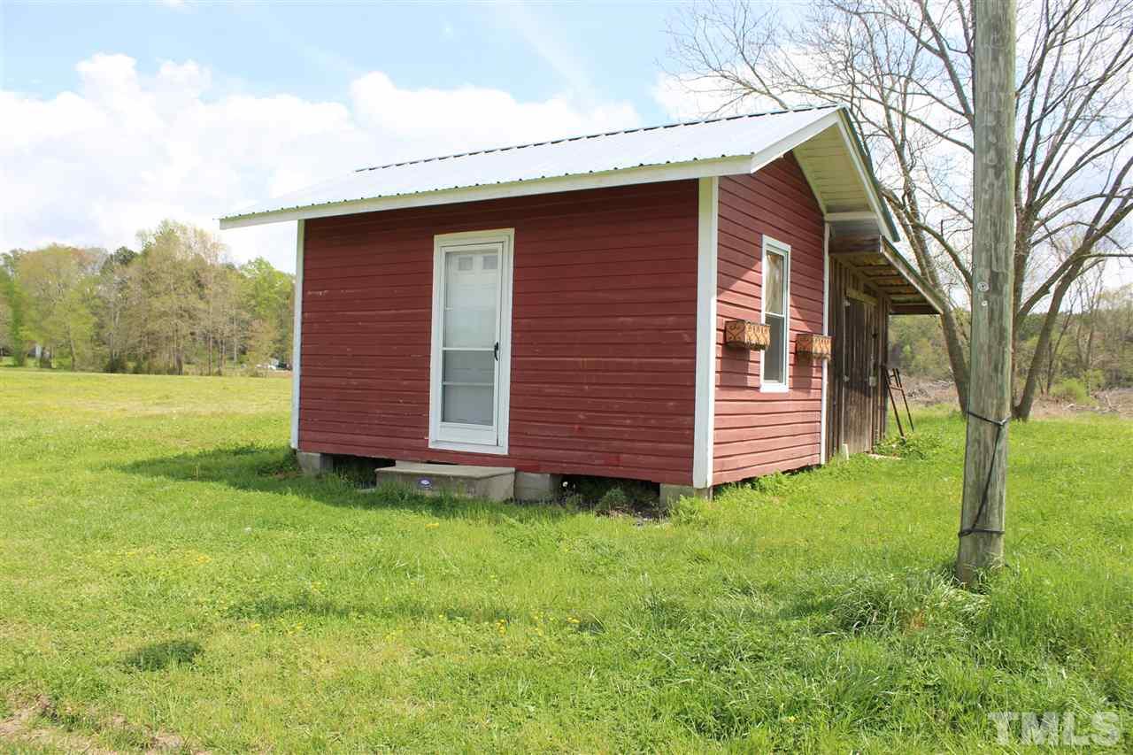 412 Hall Road Robbins, NC 27325 - Photo 7 of 30