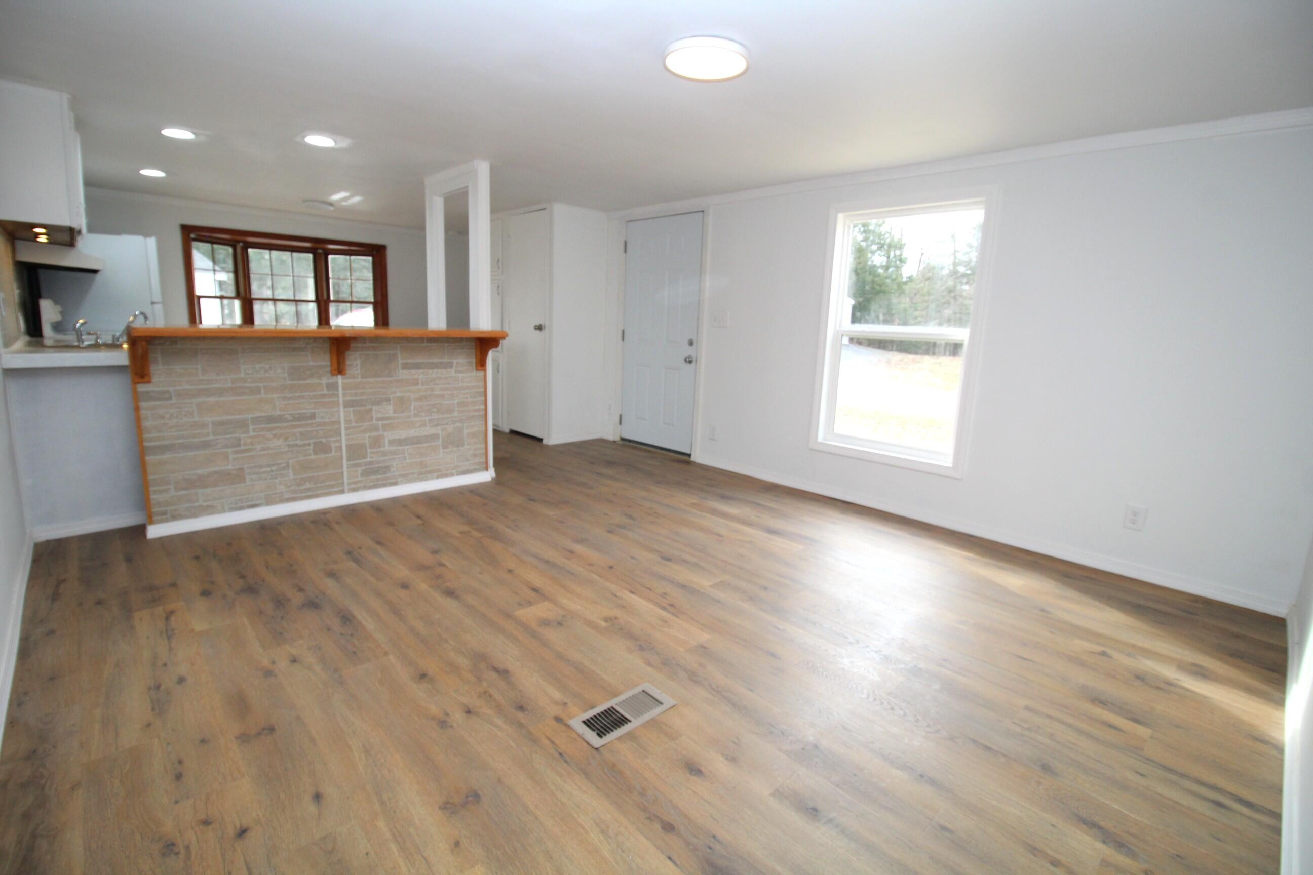 38 Fire Rd DC-1 Mount Vernon, ME 04352 - Photo 5 of 35 5. Living Room