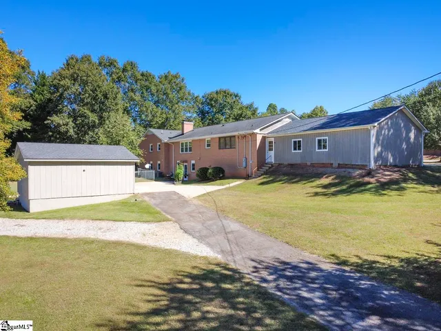 $565,000 | 105 Hillandale Road, Seneca, SC 29672
