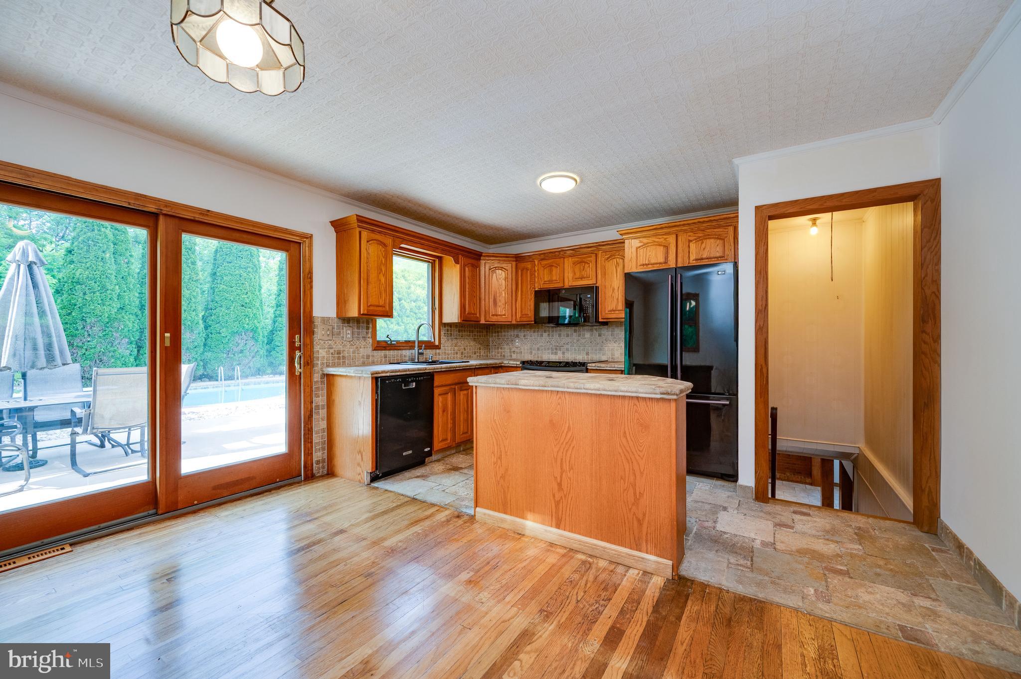 669 Summer Mountain Road Bernville, PA 19506 - Photo 34 of 48 Dining room/Kitchen