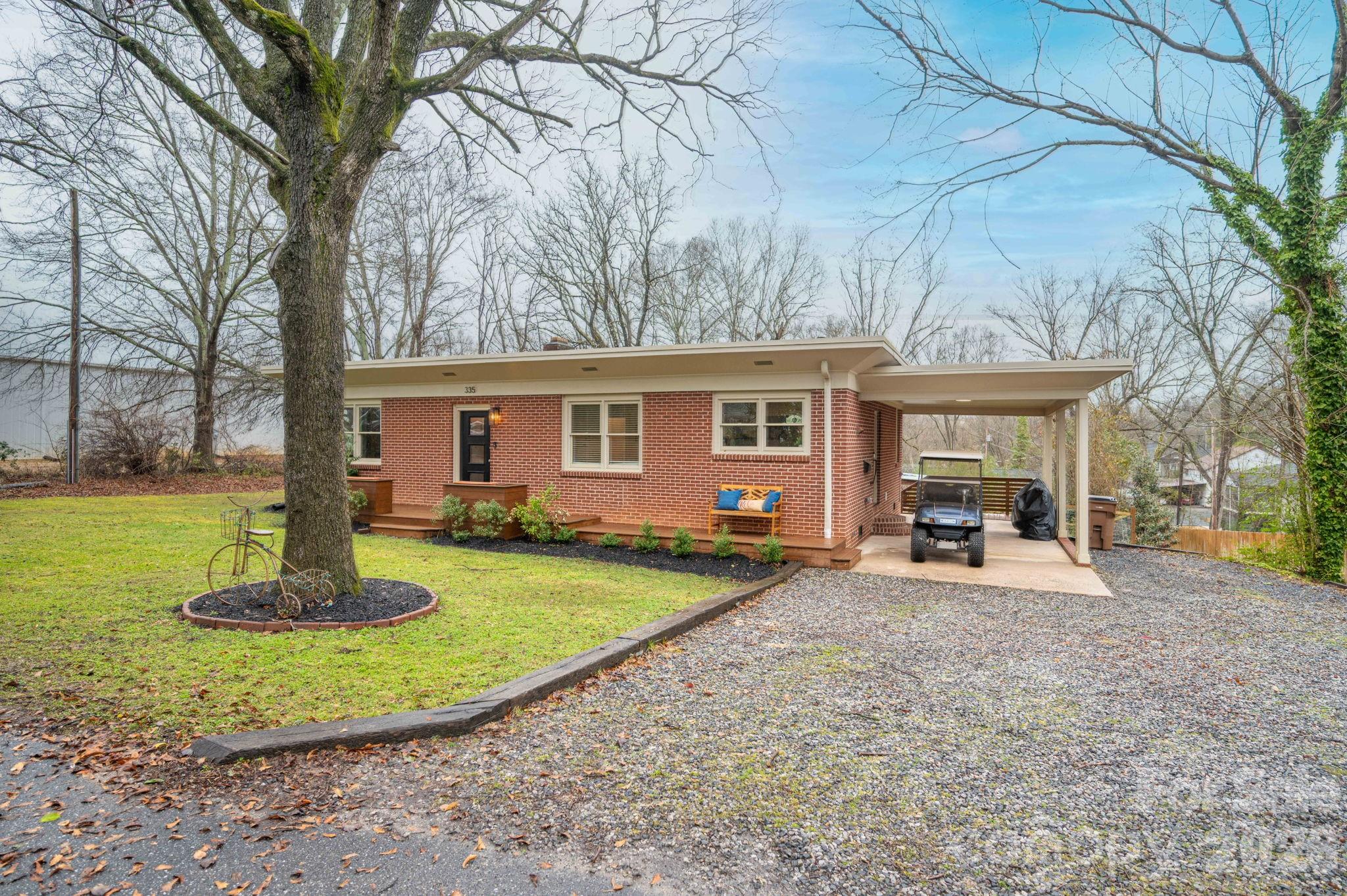 335 East Sumner Street Lincolnton, NC 28092 - Photo 12 of 43