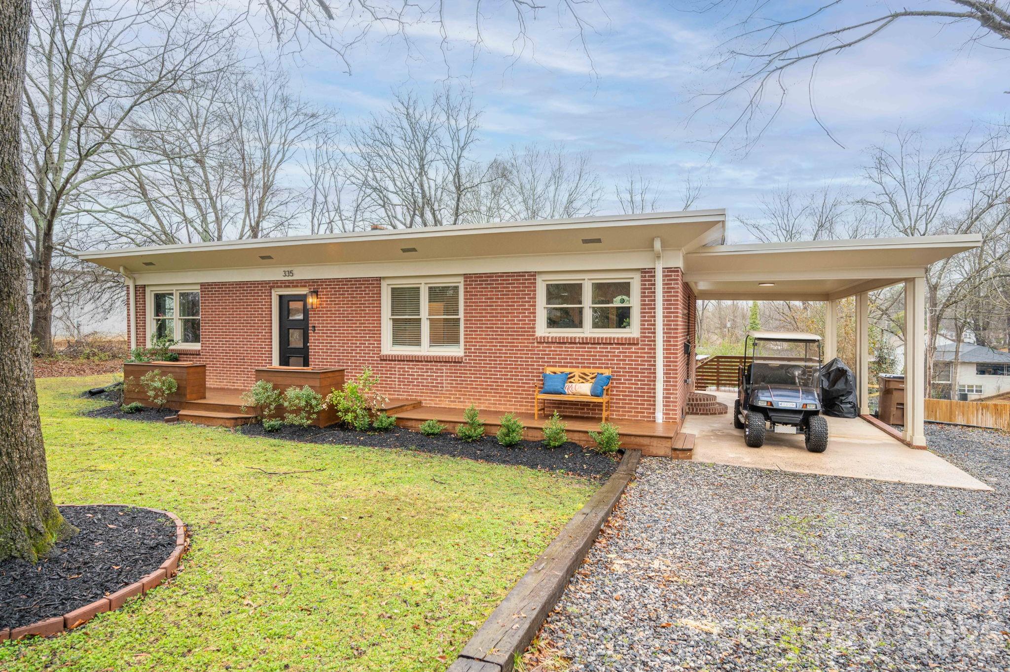 335 East Sumner Street Lincolnton, NC 28092 - Photo 6 of 43