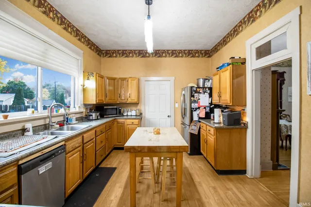 $188,000 | 316 East Franklin Street, Winchester, IN 47394