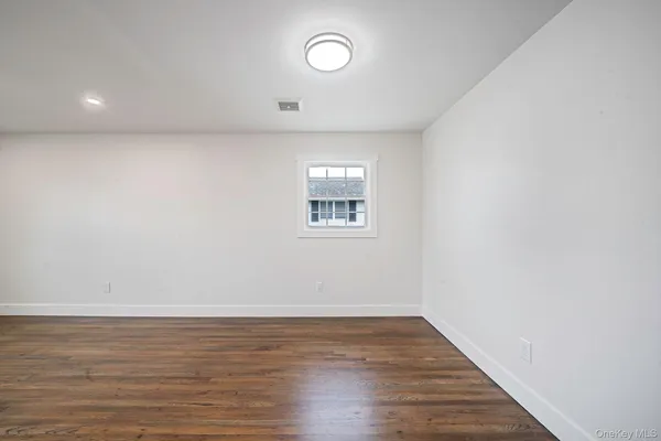 $899,000 | 3394 Lufberry Avenue, Wantagh, NY 11793