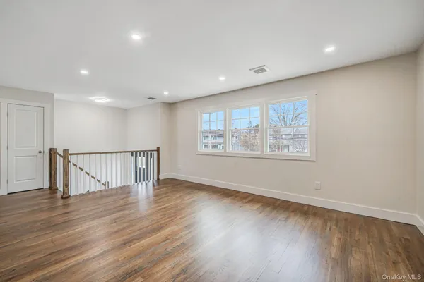 $899,000 | 3394 Lufberry Avenue, Wantagh, NY 11793