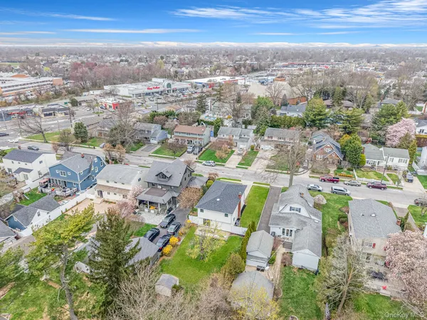 $899,000 | 3394 Lufberry Avenue, Wantagh, NY 11793