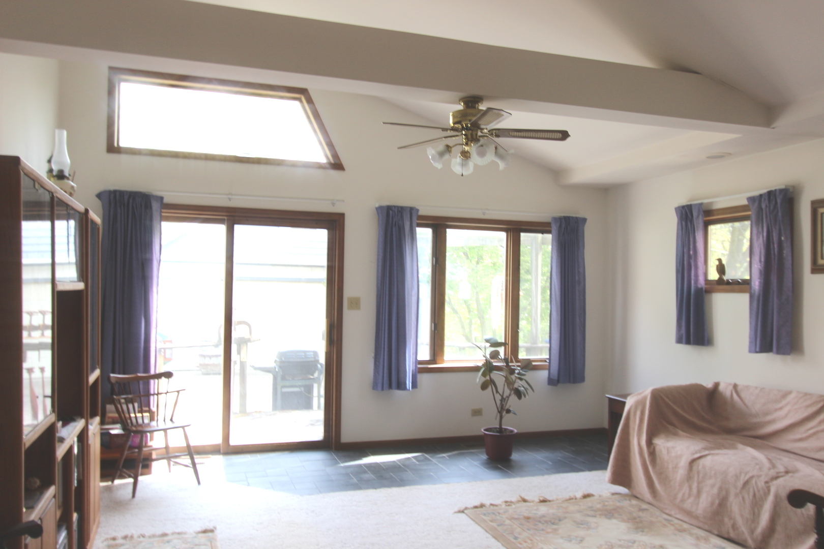 2457 Hawthorne Road Homewood, IL 60430 - Photo 8 of 20 a living room with furniture and windows