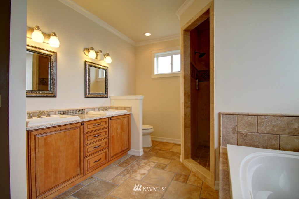 10450 Ridge Place Sedro-Woolley, WA 98284 - Photo 11 of 23 Gallery Image 11