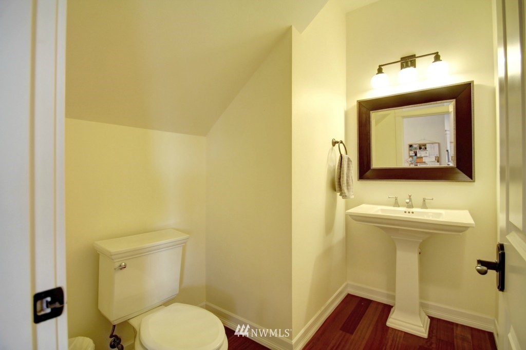 10450 Ridge Place Sedro-Woolley, WA 98284 - Photo 16 of 23 Gallery Image 16