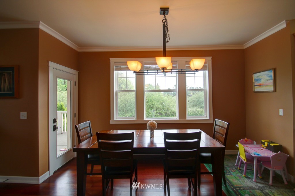 10450 Ridge Place Sedro-Woolley, WA 98284 - Photo 6 of 23 Gallery Image 6