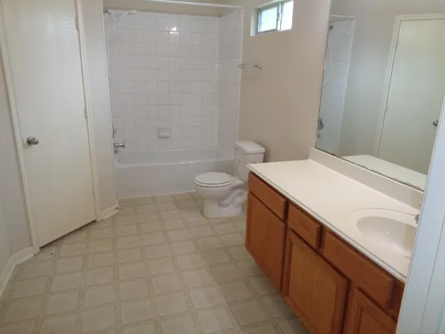 $1,550 | 17136 Gleneagle Drive South, Conroe, TX 77385