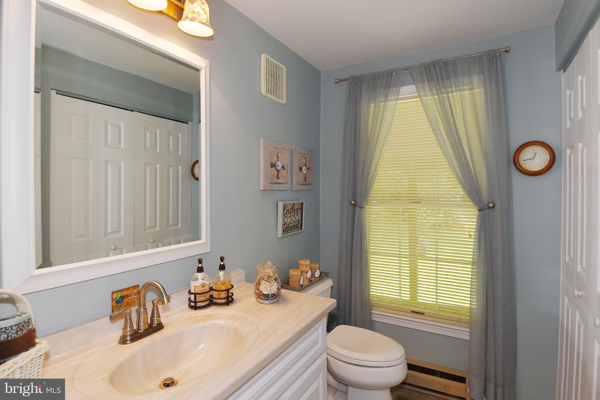13612 Bethel Road Manassas, VA 20112 - Photo 13 of 29 Powder room